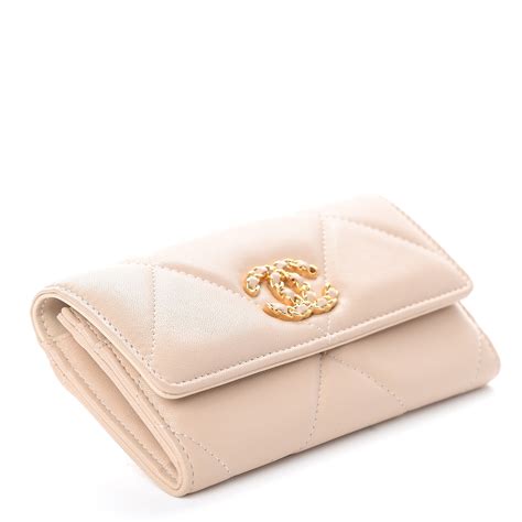 chanel flap wallet beige